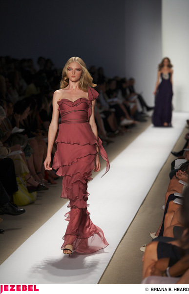 Illustration for article titled J. Mendel Spring/Summer '08 Show & Scene